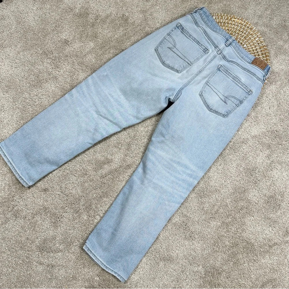 American Eagle Stretch Mom Straight Jeans Distressed Ripped Blue Size 6 Short - Picture 5 of 15